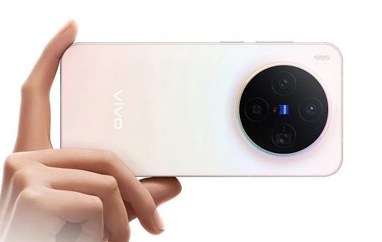 3月发布！vivo X300S携7000mAh+超频芯，旗舰焊门了
 
旗舰机要