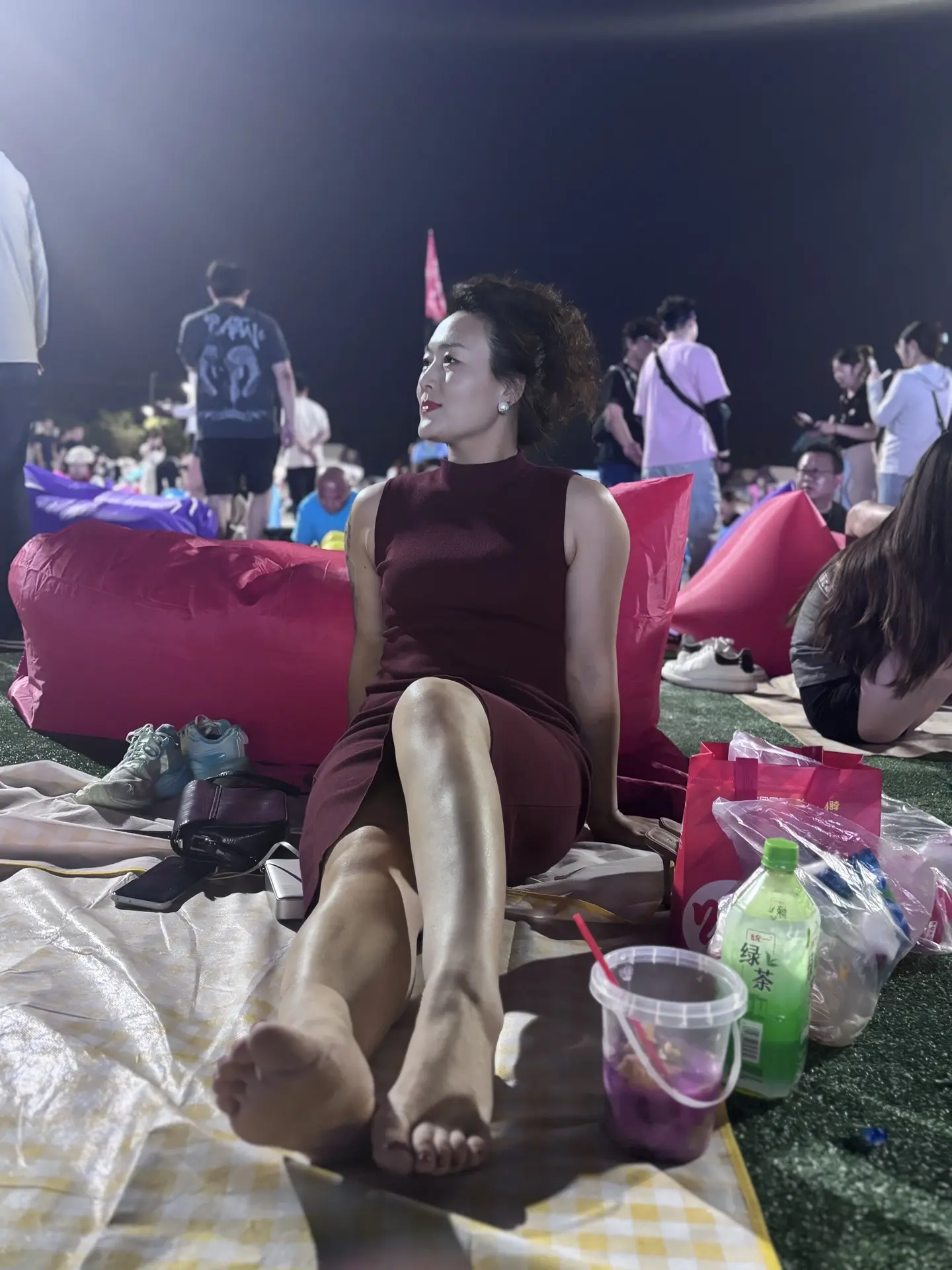 长了张不安分的脸，说为你死心塌地都不信