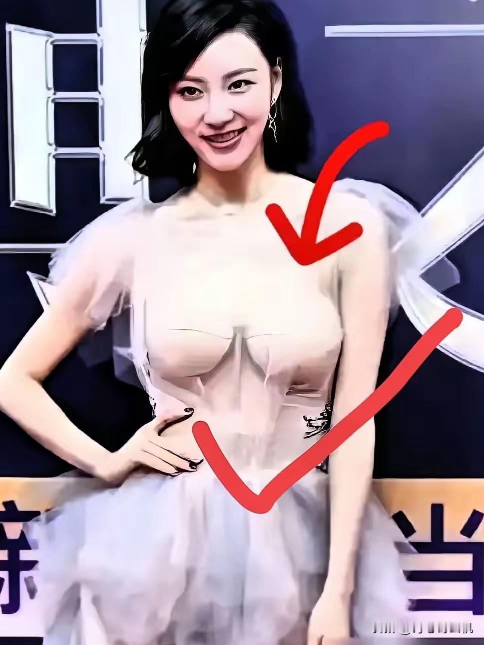 戛纳电影节红毯着装严控：禁止一切裸露
去年第78届戛纳国际电影节已经悄然更新了红