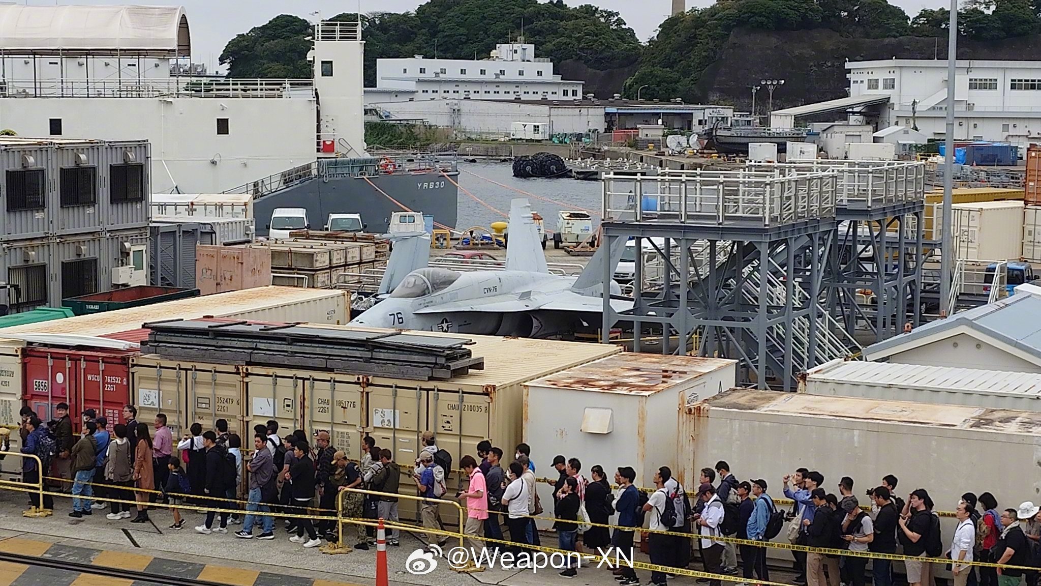 #兵器影像[超话]# 大黄蜂就在隔壁……… ​​​