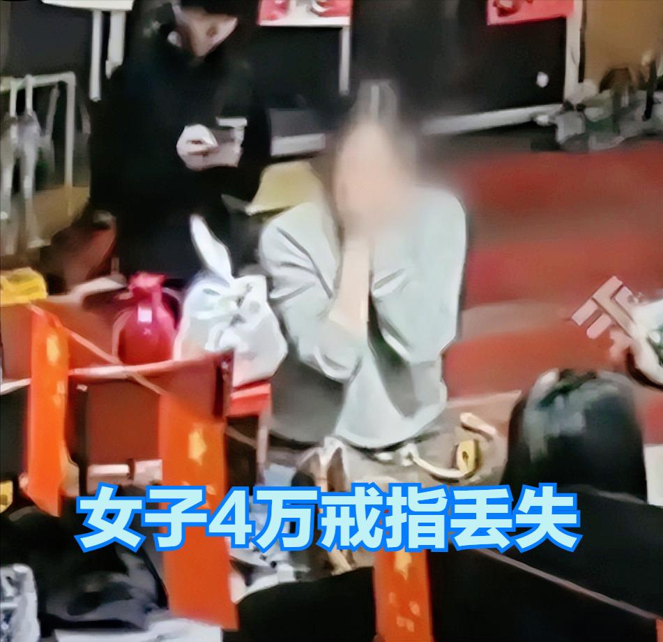 4万戒指掉马桶，老板徒手掏回！这波操作太暖了！

1月5日晚哈尔滨发生的一件事，