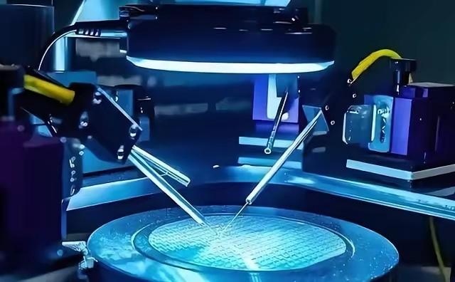 荷兰估计要难受了，中国有了自己的光刻机！全国首台国产商业电子束光刻机在杭州 “出