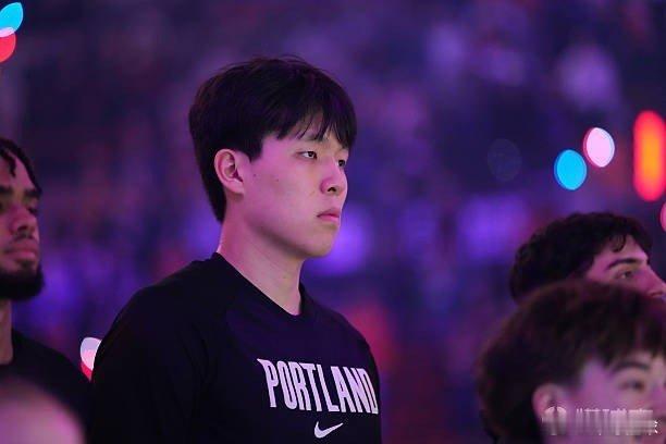 杨瀚森杨瀚森nba 杨瀚森新秀赛季工资：交税208万美元，税后工资234.2万美