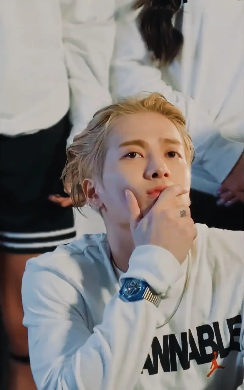 疑似巴斯光年小手表😗可爱捏🫳。