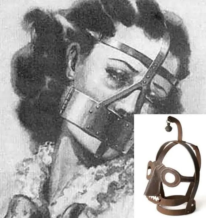 铁笼子将受刑者头上锁住，嘴里塞入一块金属片，骂人缰绳，也被称为“舌刹”，是历史上
