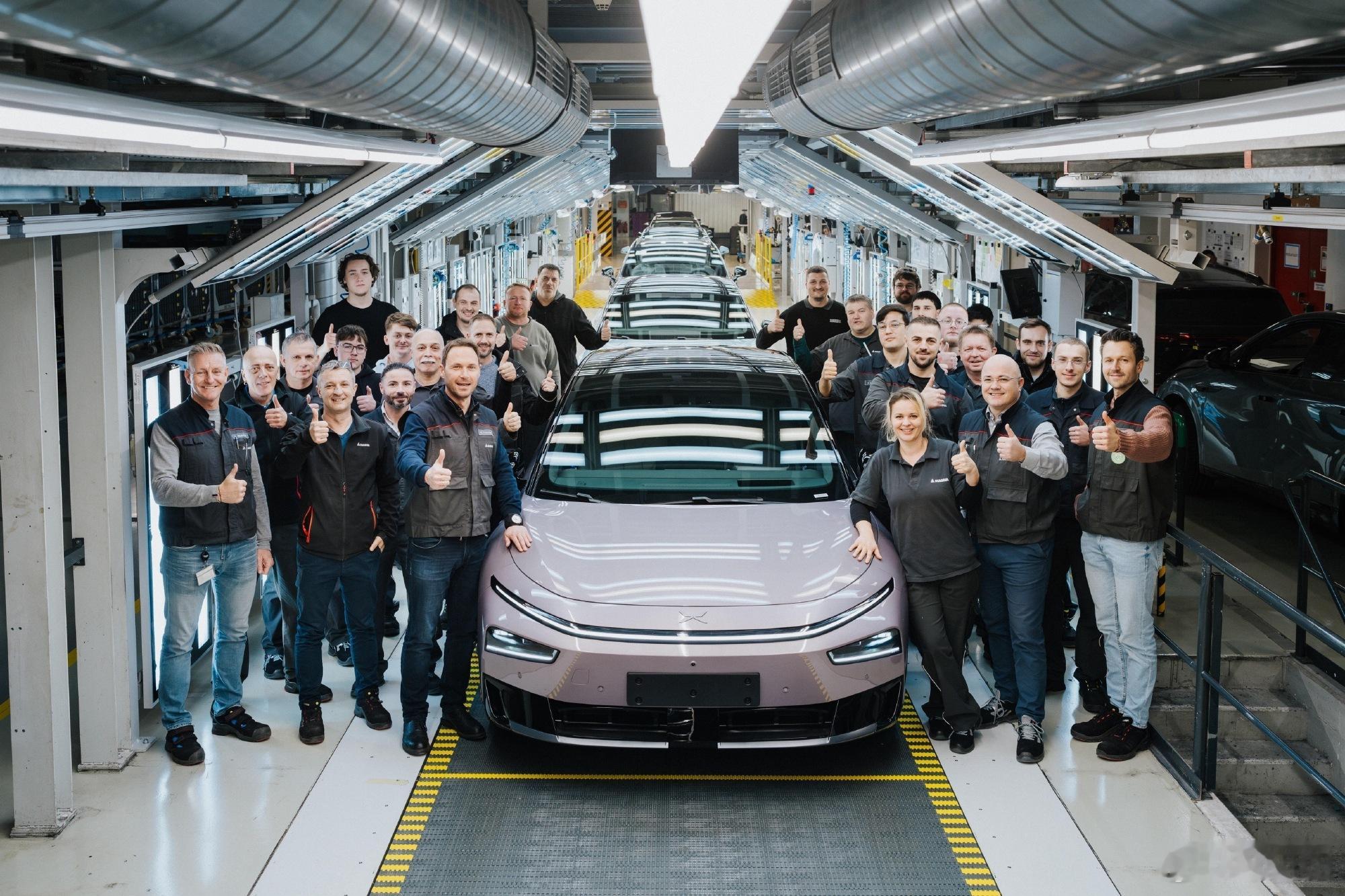 新款小鹏P7+在欧洲工厂试装成功 小鹏官宣2026款P7+在奥地利的格拉茨工厂顺