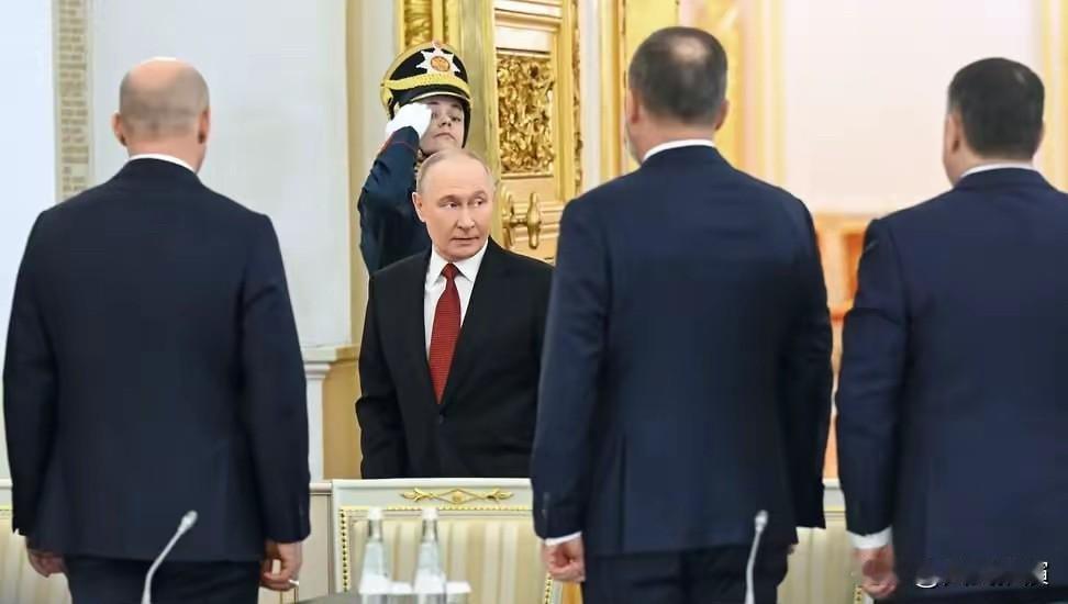 普京：正在讨论抛开乌克兰、俄美共管扎波罗热核电站

普京放话！俄美要抛开乌克兰共