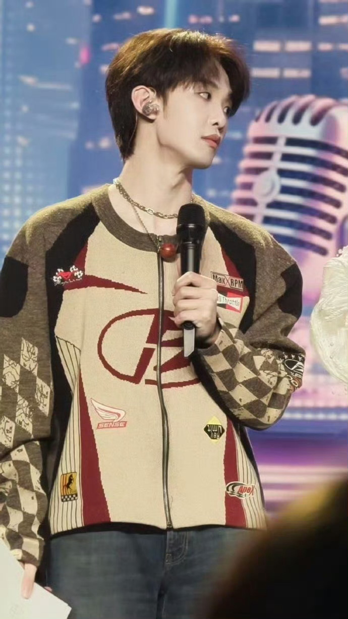 王赫野演唱会随机撵走一位路人王赫野演唱会谁这么幸运 