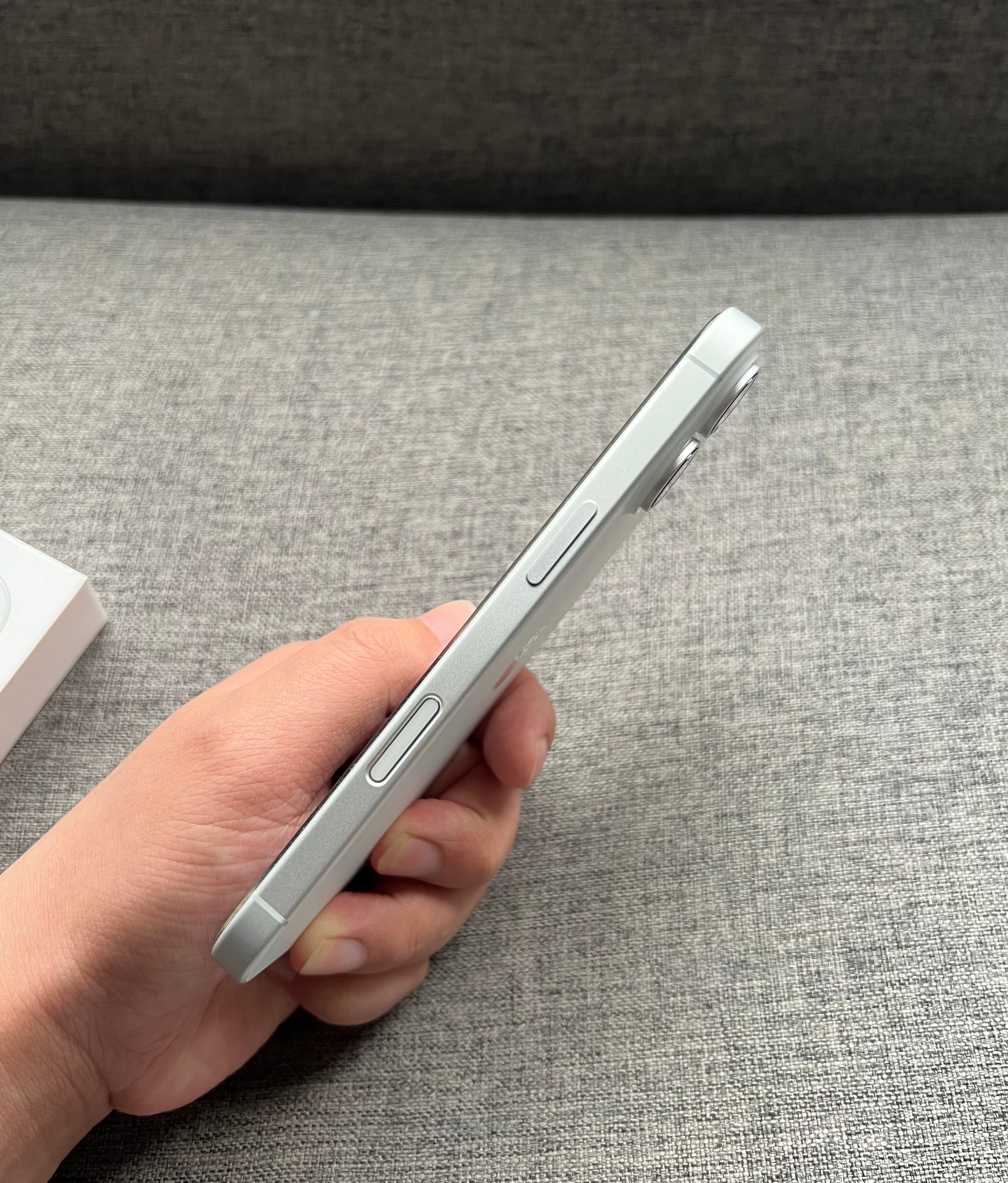 国行iPhone17 512G 白色，完美全套，三星屏，电池仅循环24次，效率1