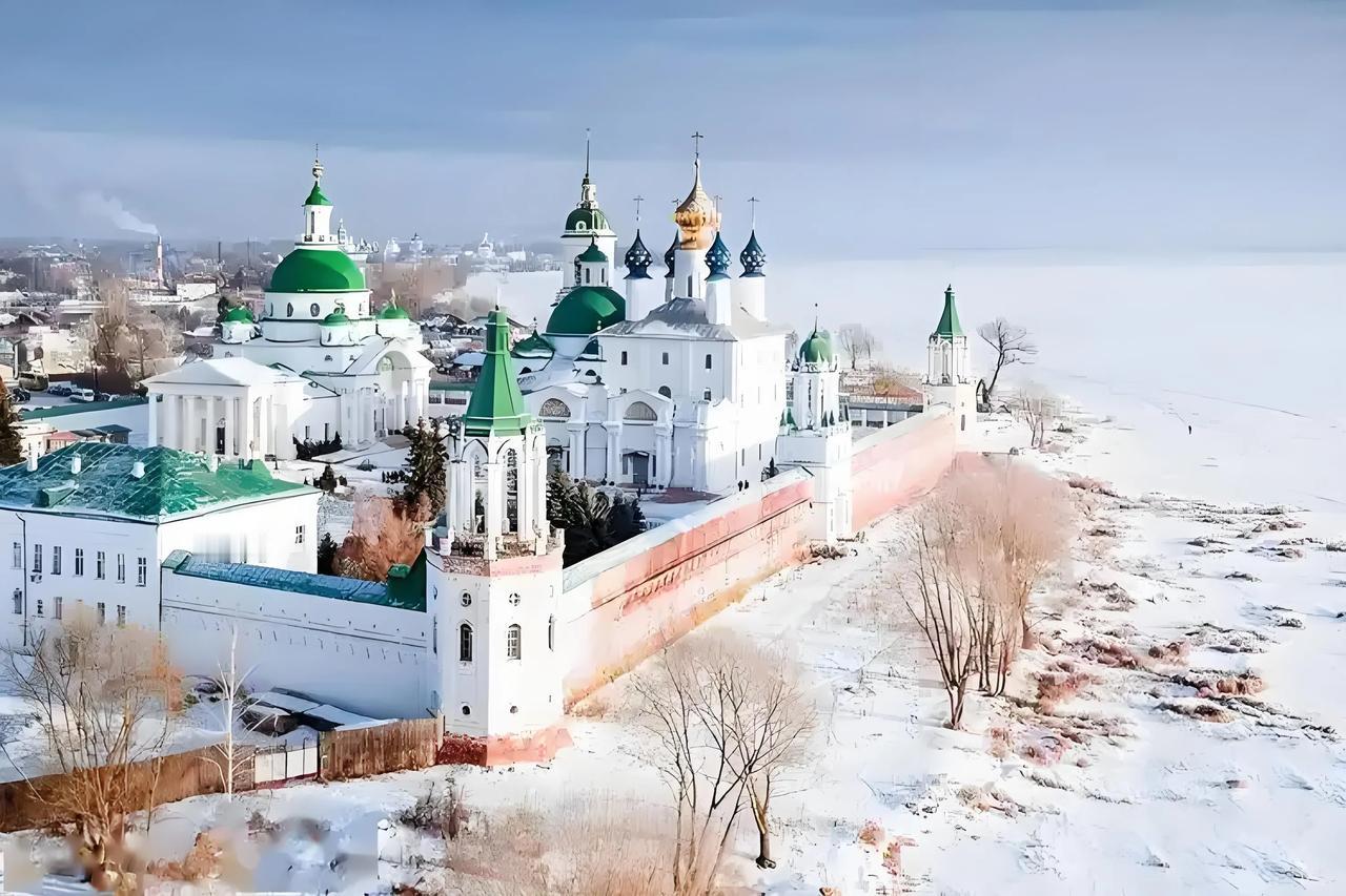 世界上最冷的十个国家

寒冷是地球极地与高纬度地区的鲜明烙印，那些被冰雪长期笼罩