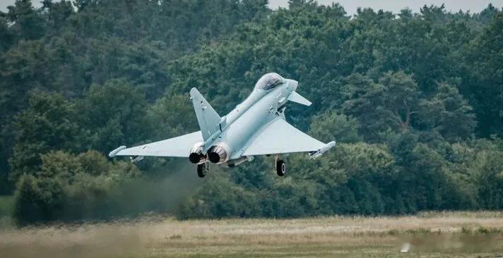 台风产量翻倍，十四变三十，英国军工满血复活2026年8月初，综合Defence 