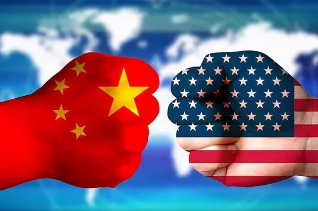 #胡塞武装发射导弹击中一艘美国军舰#“无事打压，有事请求”显然已经成为了美国对华