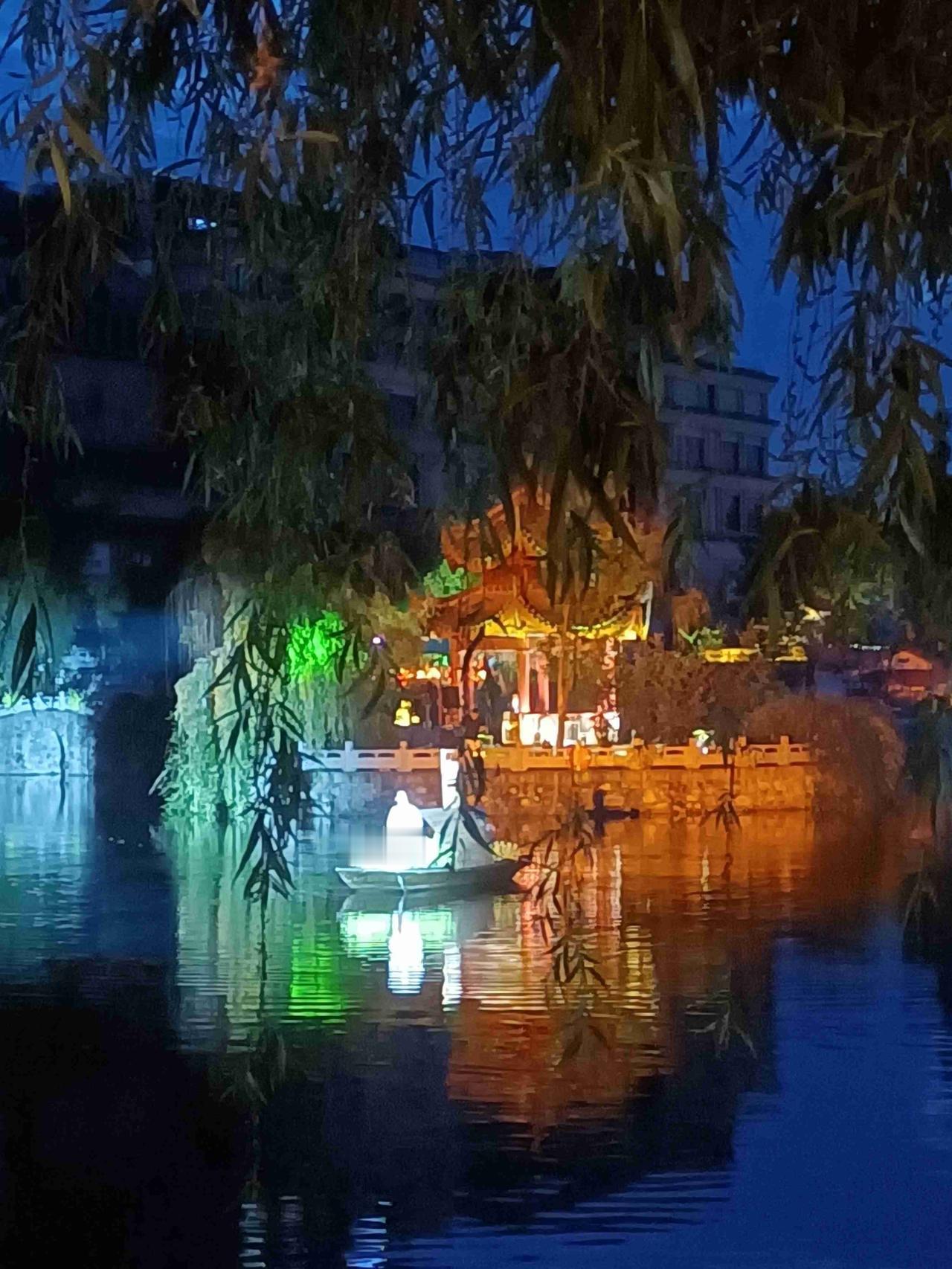 【春之韵·】带定位晒今日生活

我的今日状态：😁轻松愉快
我这里的天气：☀️晴