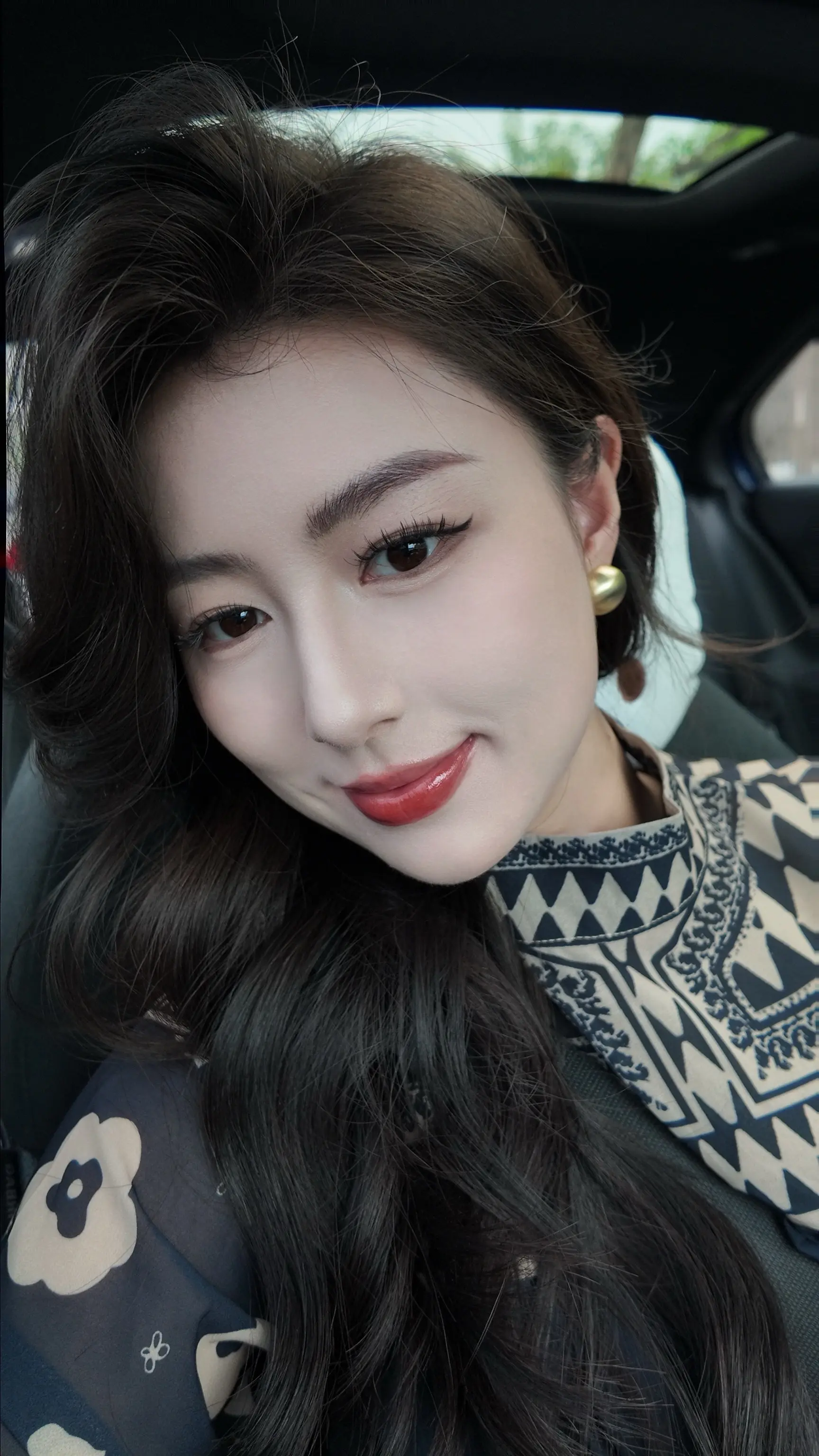 事事常不能与之共情 何须争辩 无需再盼