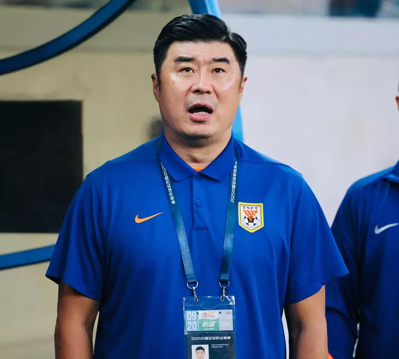 这次韩鹏终于领教到了云南玉昆的抢断后的反击有多厉害

让谁想也没有想到，山东泰山