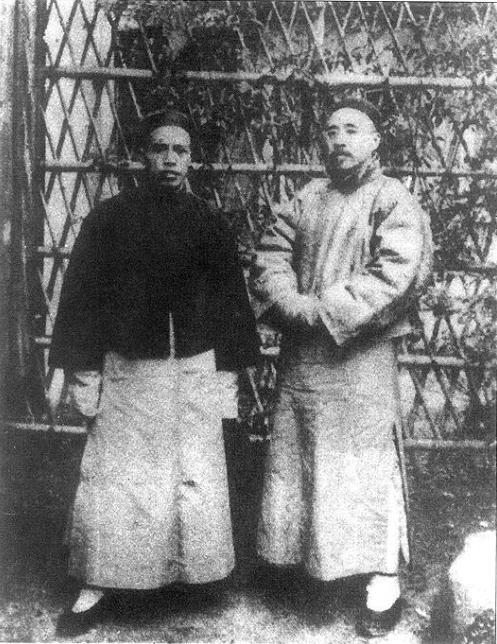 1927年6月2日，王国维雇了一辆驴车从清华园来到颐和园，下车后又走到“鱼藻轩”