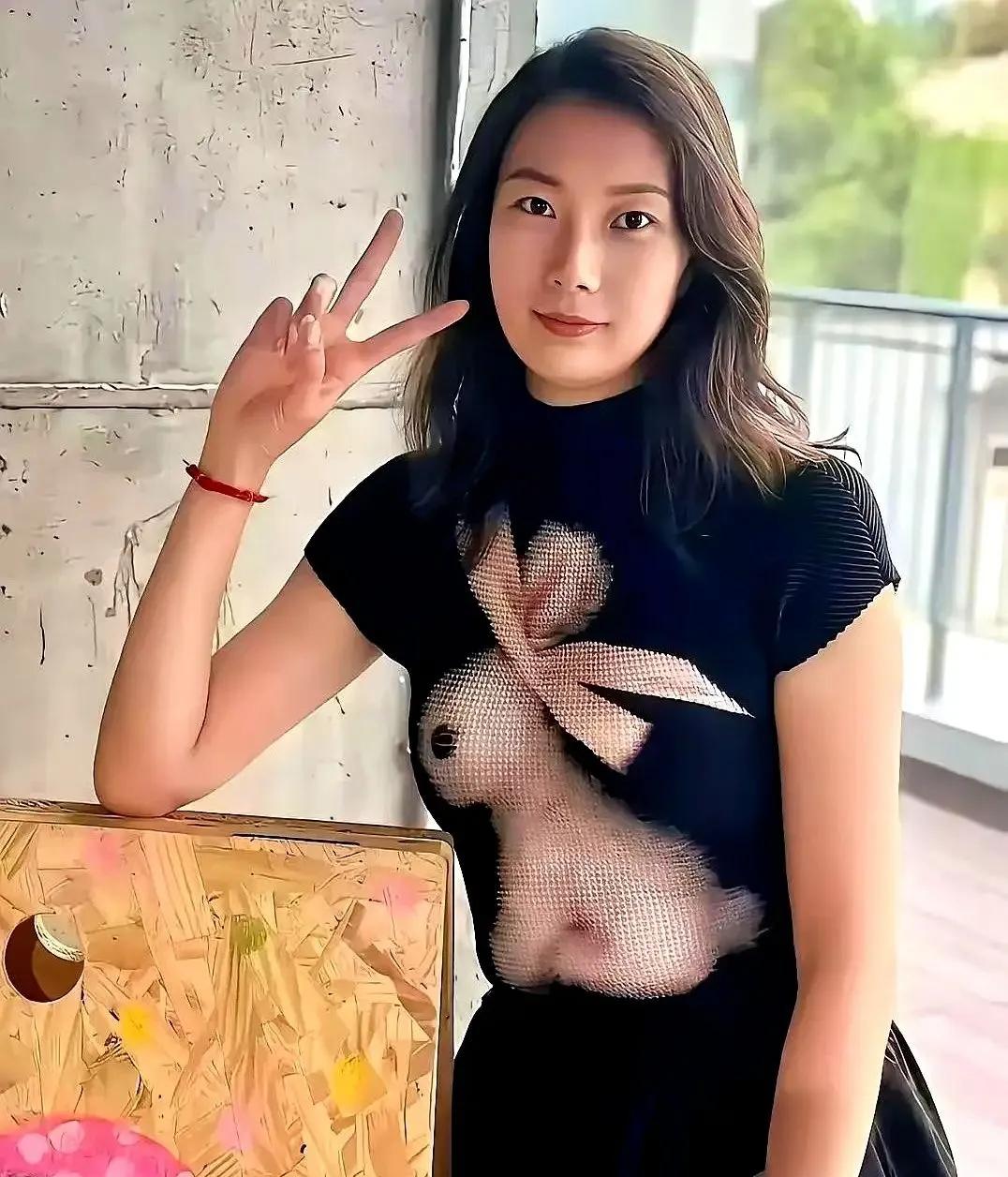 人到中年，难字写满生活。每天辛苦工作，每月还着月供，每一季都在为生活打拼。上有年