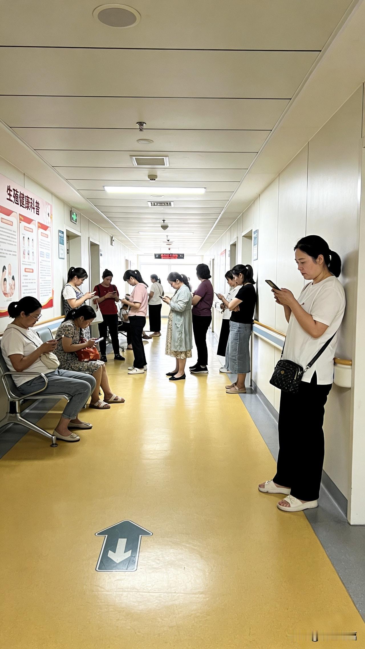 愿每一份坚持，都迎来好孕
 
生殖科的走廊永远人来人往，椅子上坐满了默默等待的人