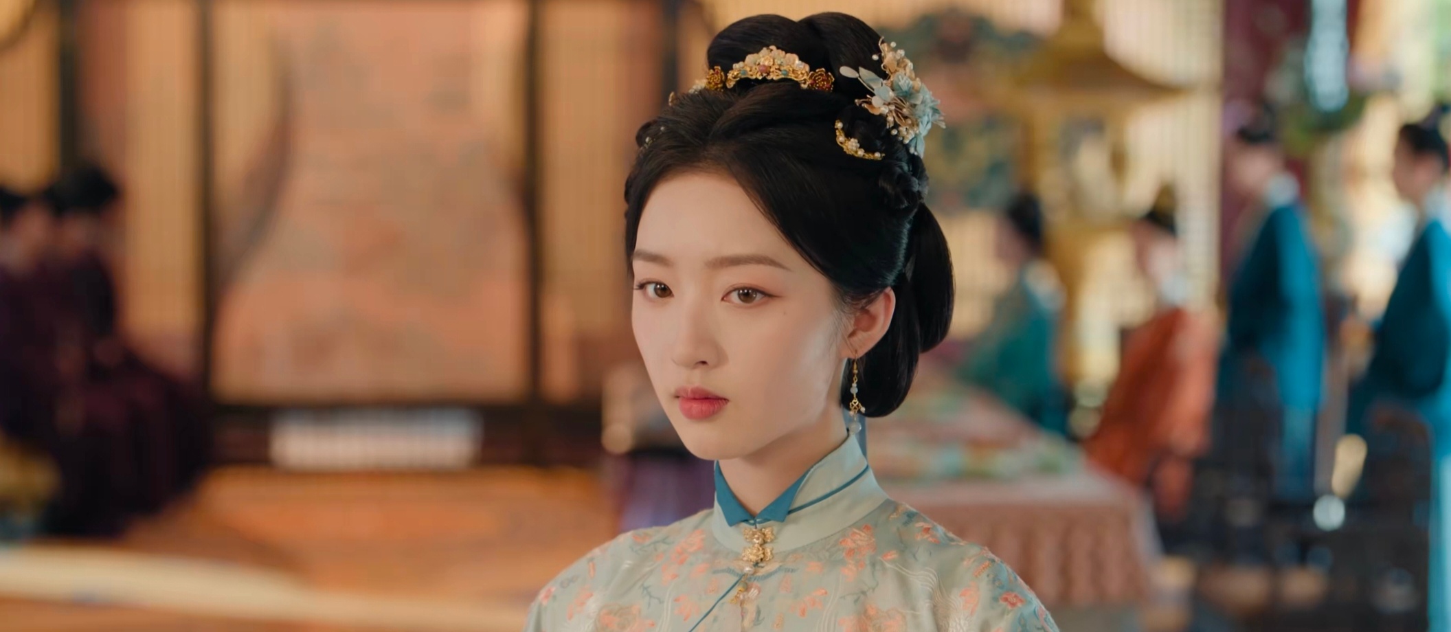 登科拍人还真不如长乐曲导演，打光滤镜也比不上 ​​​