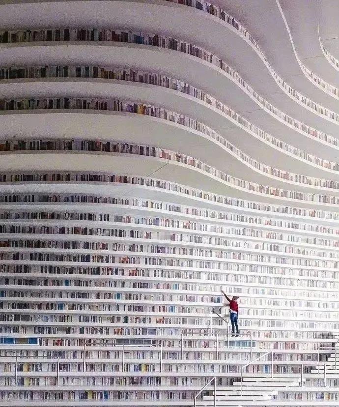 孩子越大！越要告诉他这八点

孩子长大，就像小树抽枝，面临的挑战也越来越多。这时