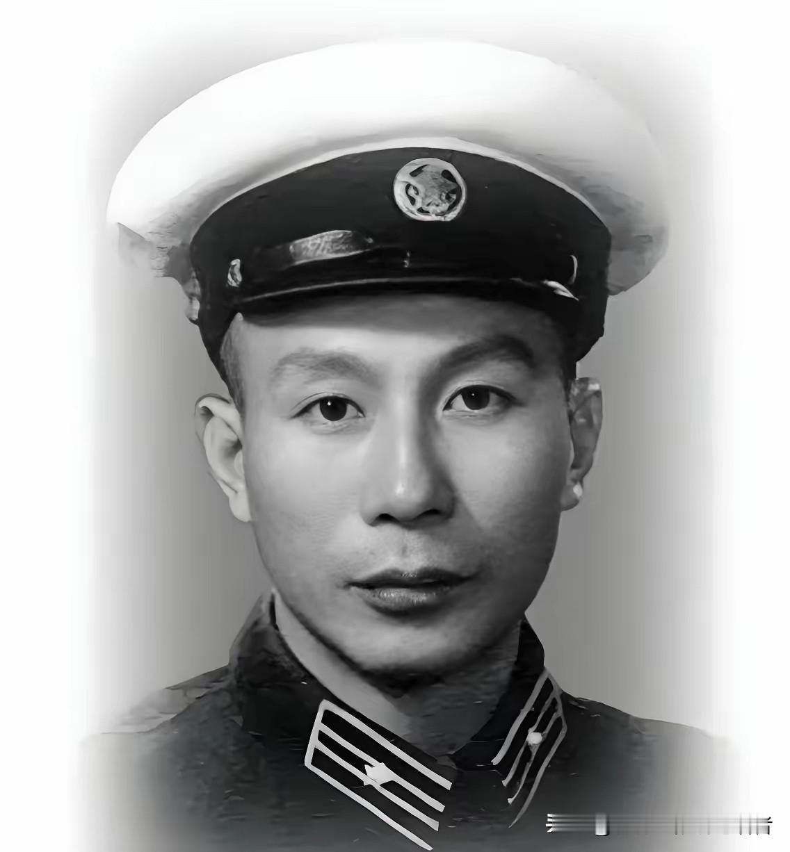 1955年1月10日深夜，浙东积谷山附近海域，解放军海军102号鱼雷艇拖着故障的