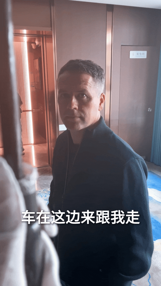 欧文贵州行正式开启贵州把球星欧文当短剧男主整 当世界杯金球先生遇上贵州村超，这是