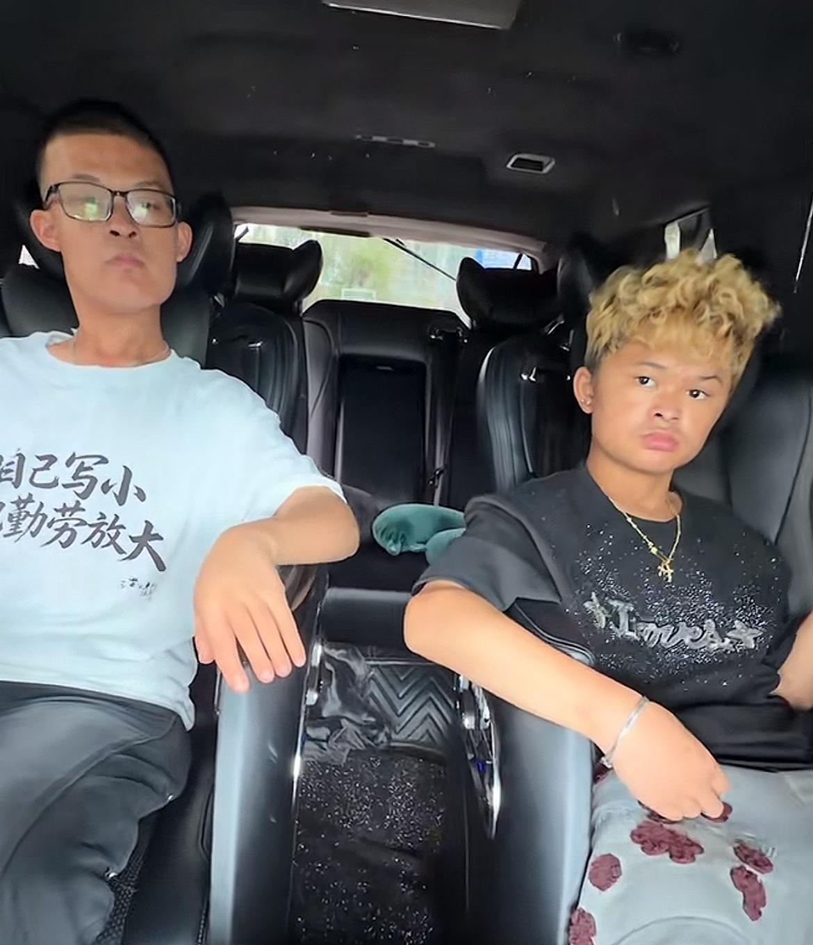 “小马云”范小勤和哥哥范小勇这次终于遇到了好老板
困扰范小勇多年的毛病终于得到了
