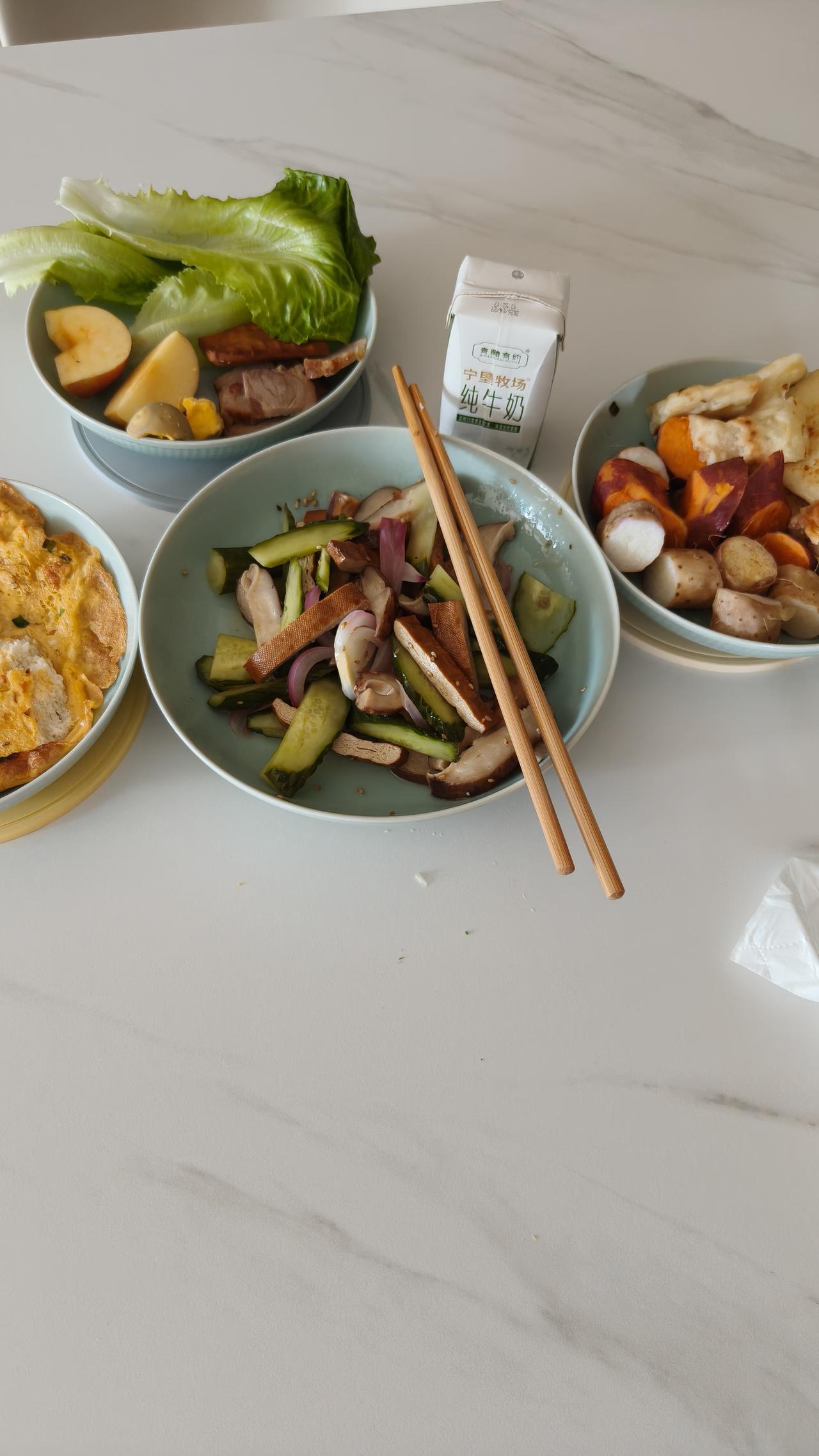 每天变着花样做饭，也不知道为啥，孩子就吃那么一点点，吃饭的速度实在让人着急，总是