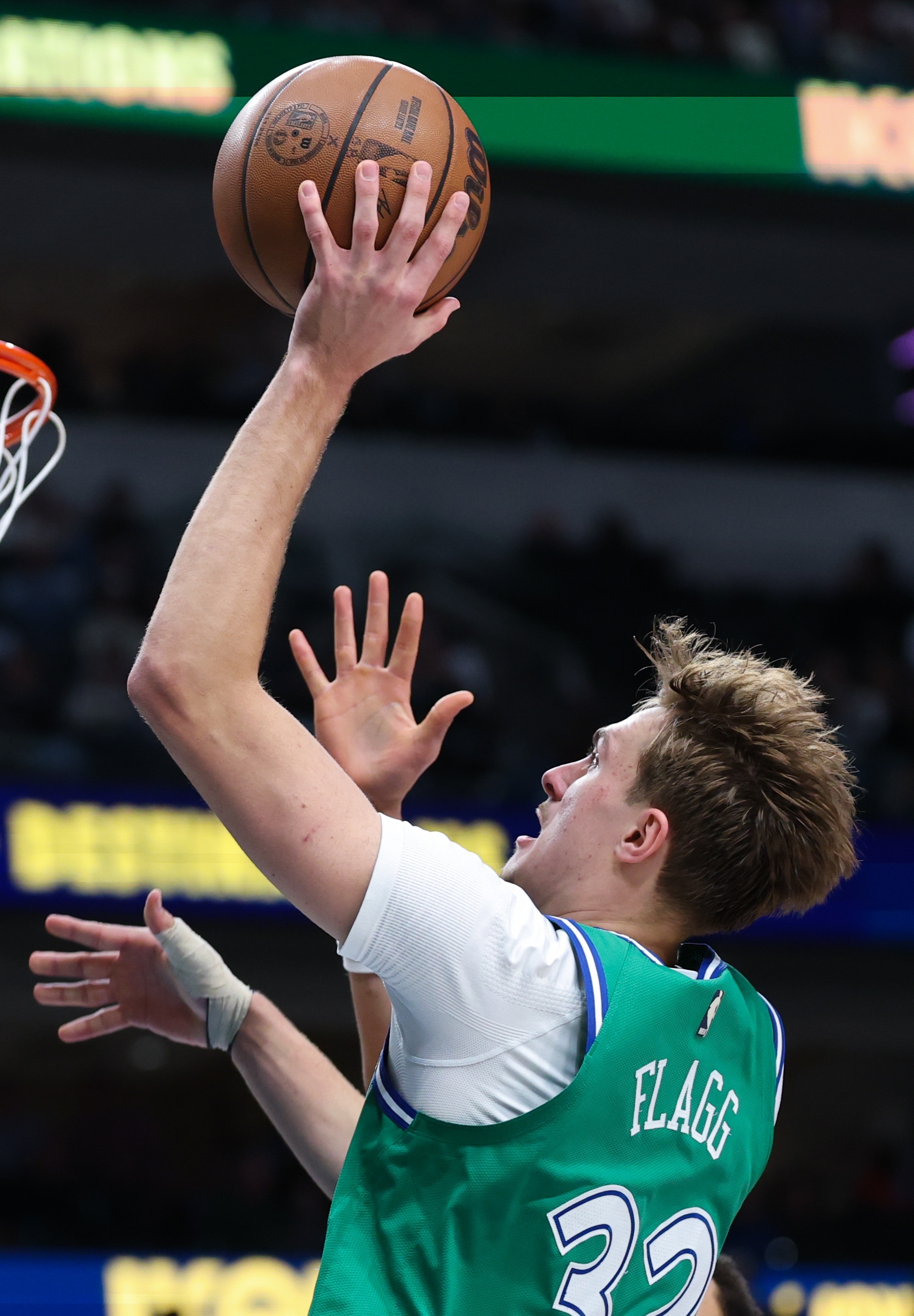 发言确实有状元水平！赛后弗拉格谈到最后那个回合他被拉衣服没吹导致关键失误，他说：