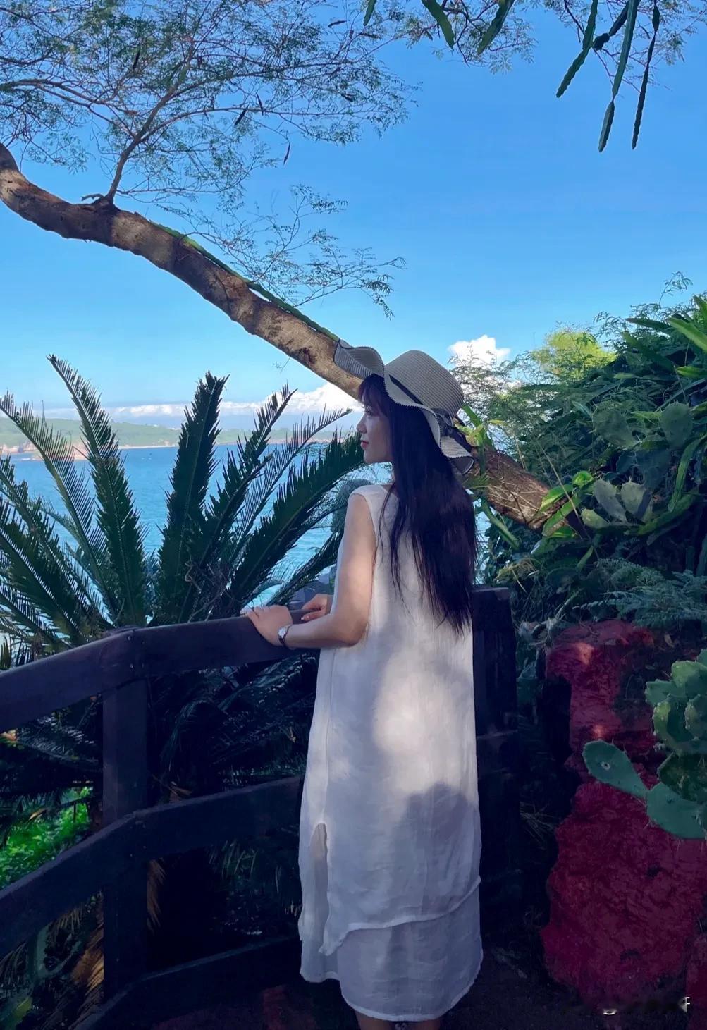 浪漫海岛美照写真赏析有哪些美女让人过目难忘？ 有哪些女生日常好看穿搭可以借鉴 时