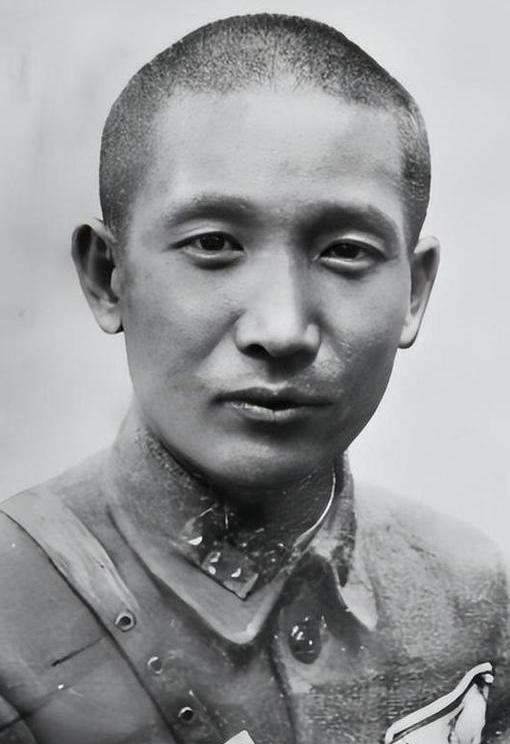 1938年，西南联大三百多名师生徒步西迁。为防土匪劫掠，张治中致信湘西群匪。谁知