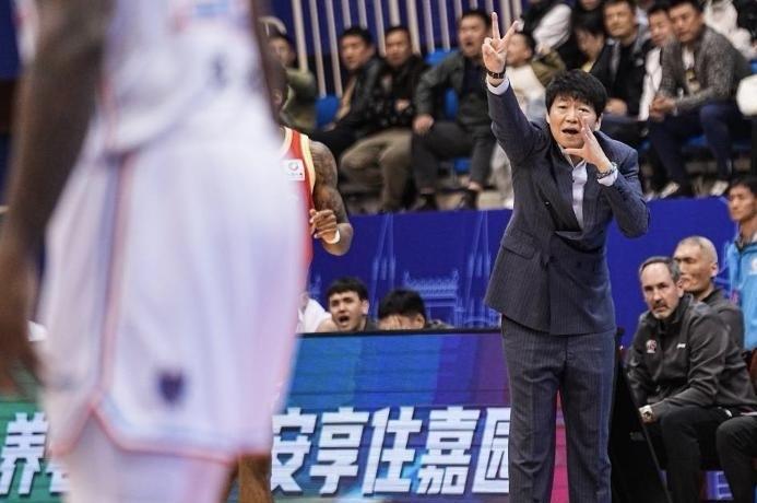 山东vs上海！季后赛首次对决，3杀魔咒+主场金身，高速真没机会？

这场对决看点