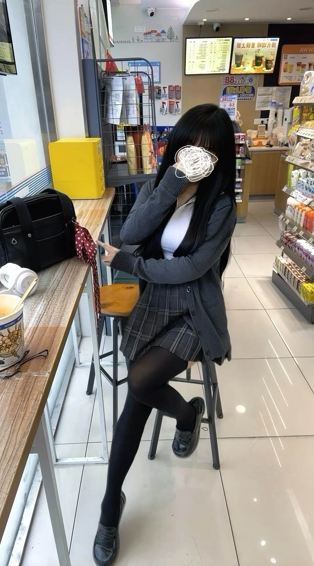 Dj 收藏多了 emo 的时候都只能听 Dj