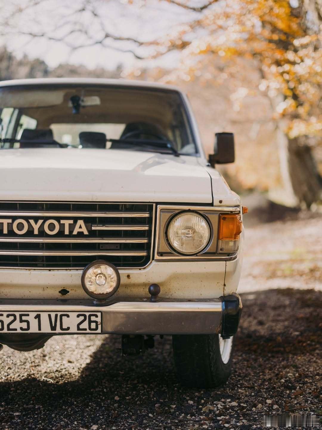 越野车  Toyota Land Cruiser 60 Seriesoffroa