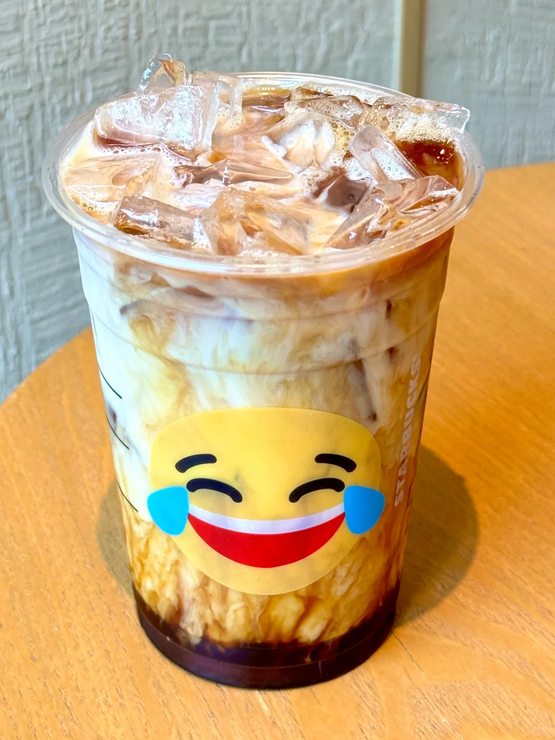 家人们，我也有星巴克表情杯了！！