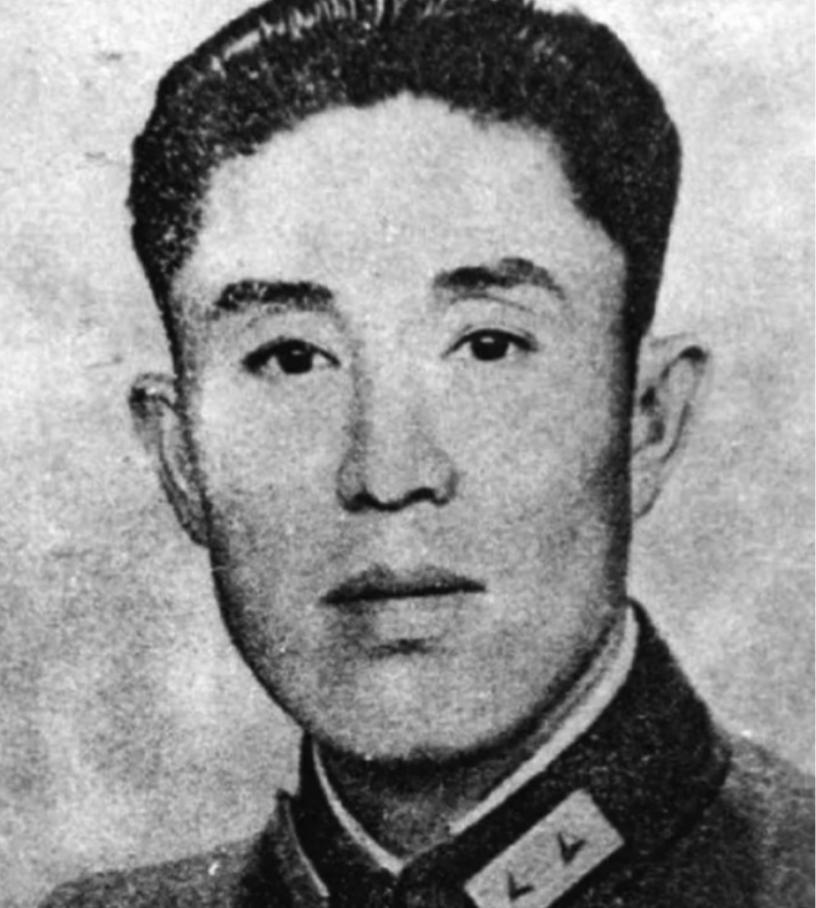 1983年，郑洞国的前妻想复婚，郑洞国的子孙都同意，但郑洞国却摇头拒绝：“她来了