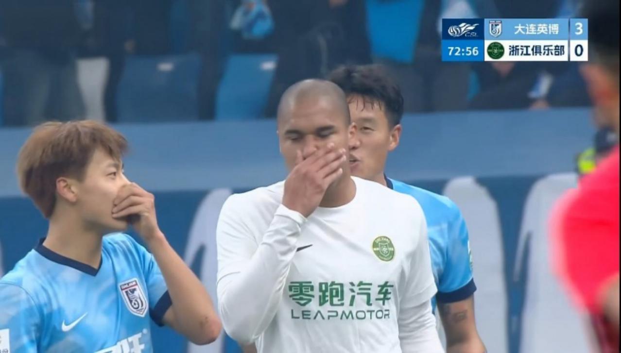 魔高一尺道高一丈，你有张良计，我有过墙梯。这个经典场面不用问了，肯定是在互致问候