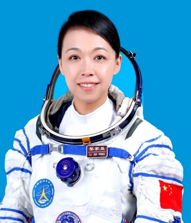 惊喜来得太快！香港首位航天员黎家盈进驻天宫空间站还不到十天，香港特区政府就火速向