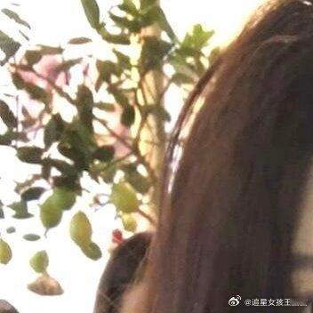 #每日一善[超话]#1.嫁人要么嫁能让你衣食无忧的，要么嫁一个疼你入骨的。狗晒太
