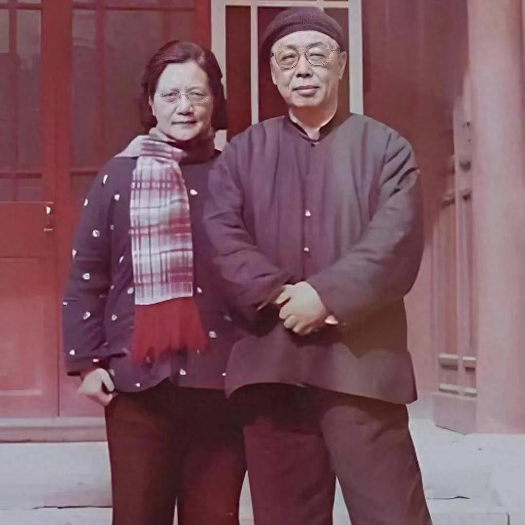 1968年，被永久开除党籍的国歌词作者田汉，在狱中结束了70载的生命，过了7年，