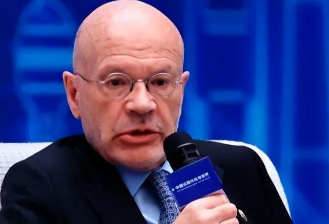 为什么西方国家都不喜欢中国？英国专家：中国有一个“老问题”
英国剑桥大学前高级研