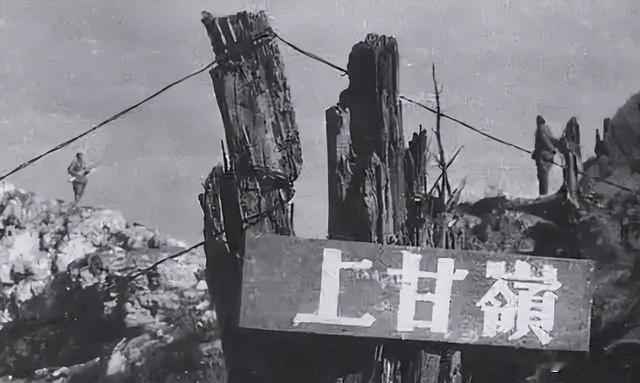 上甘岭战役战场遍地尸体，“为活命”8连4班临危提出大胆想法，关键时刻成功自救最终