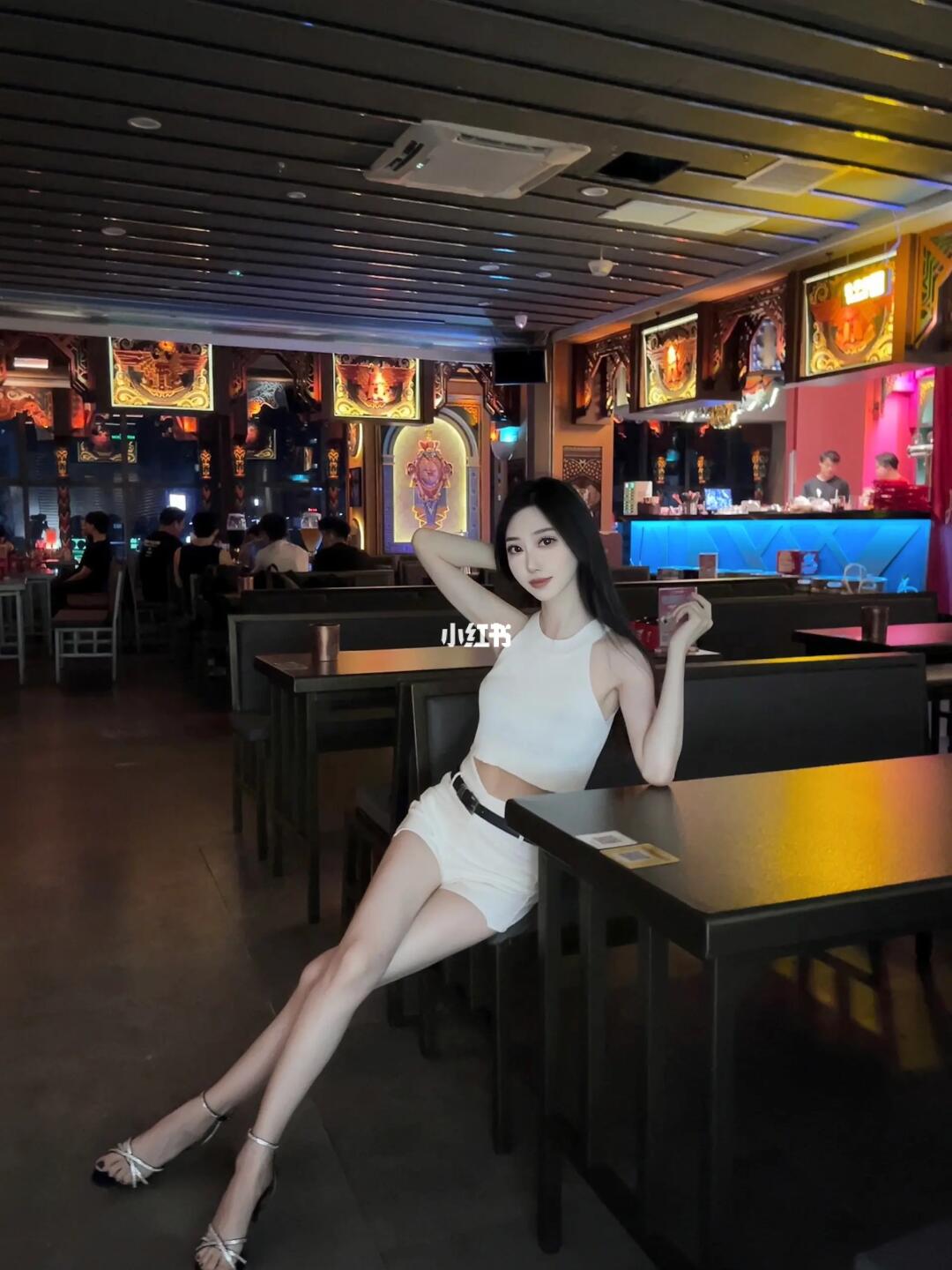 比起网感我更爱生活感🥂来海伦司微醺