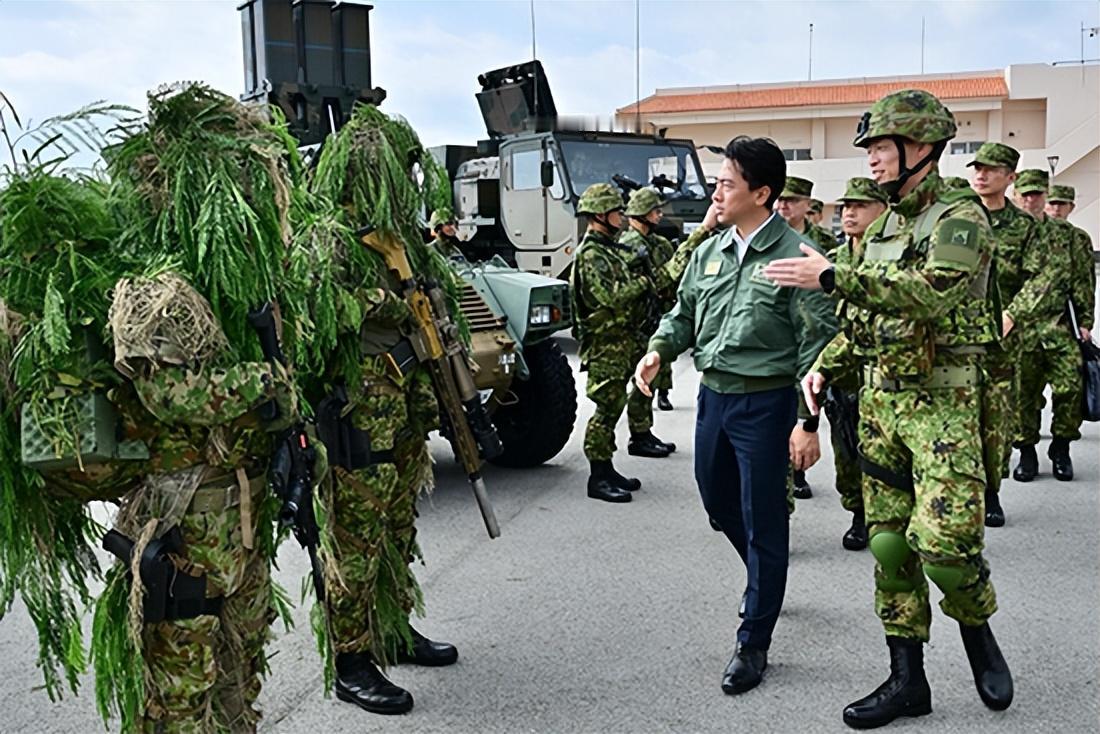 日本在西南岛屿部署导弹。
射程覆盖整个海峡。
动作越来越明显。

我们回应得很干