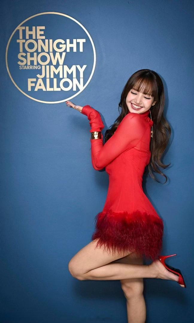 Lisa第一次做客肥伦秀，最近行程好忙❤️‍🔥 ​​​