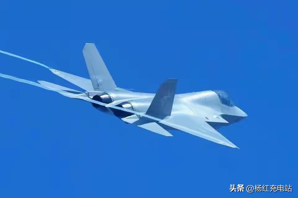 巴铁率先敲定40架歼-35AE，中东多国心动却迟迟不下单，原因很现实
 
202
