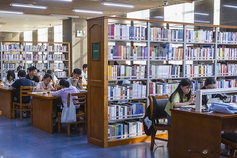 “劝学”新说
 两千多年前，荀子以"学不可以已"的千古绝唱，道出了终身学习的永恒