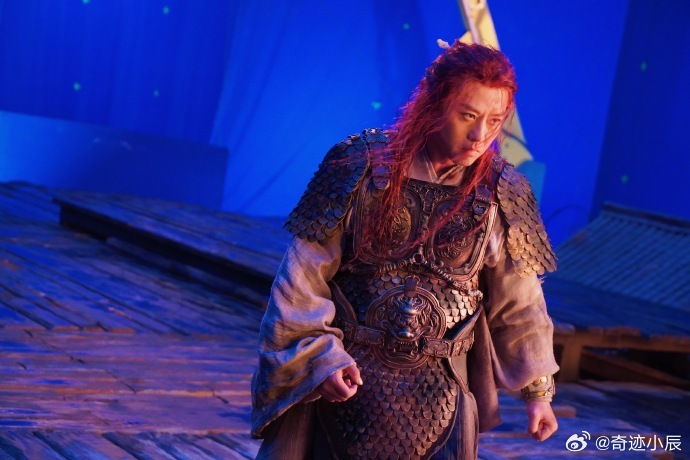 邓超碰上了最懂自己的节目组 邓超上综艺被评“不明生物”，节目组太懂他了！把他的活