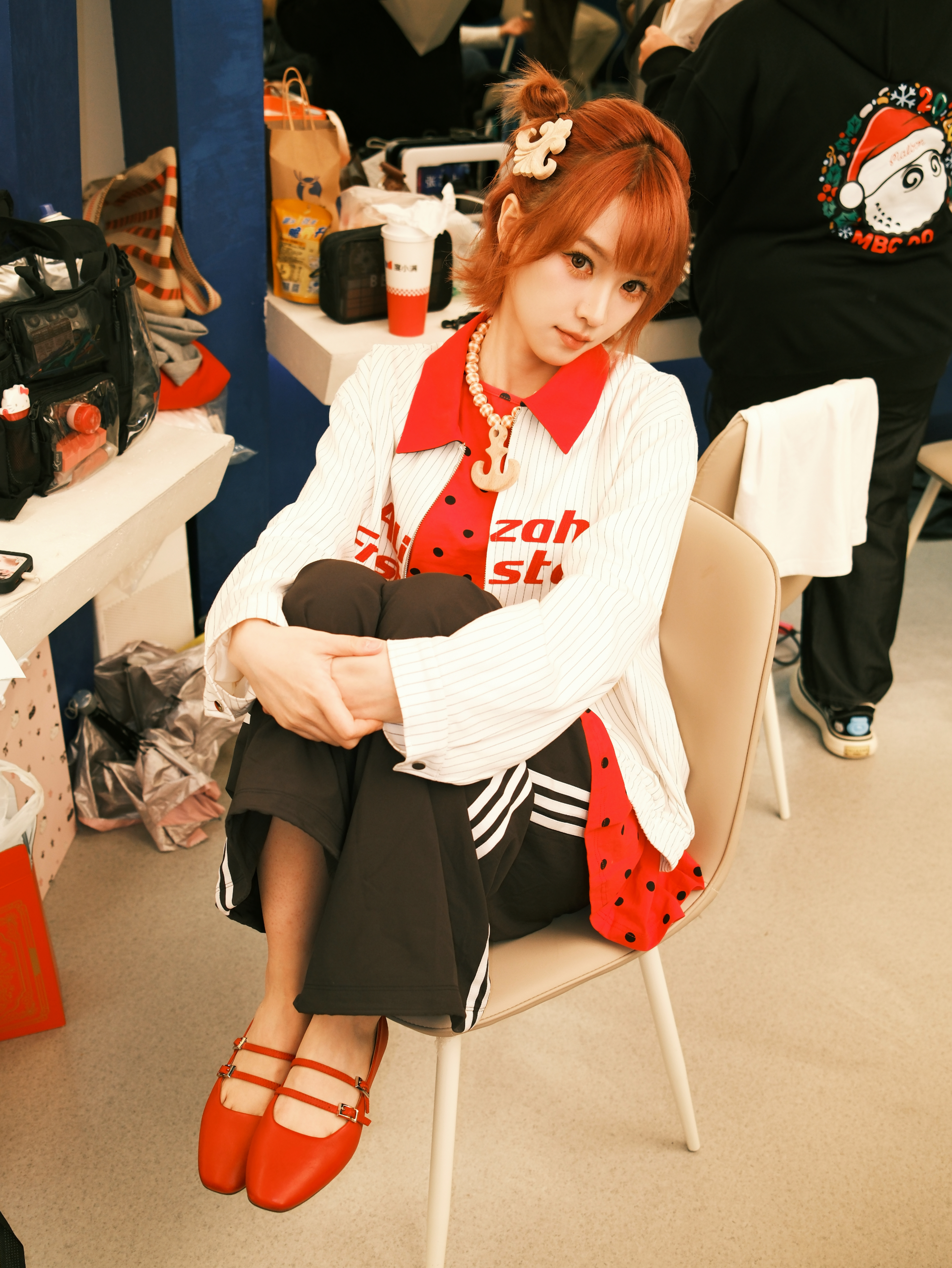 黄灿灿  是哪个红发小甜豆在发呆～乘风2026