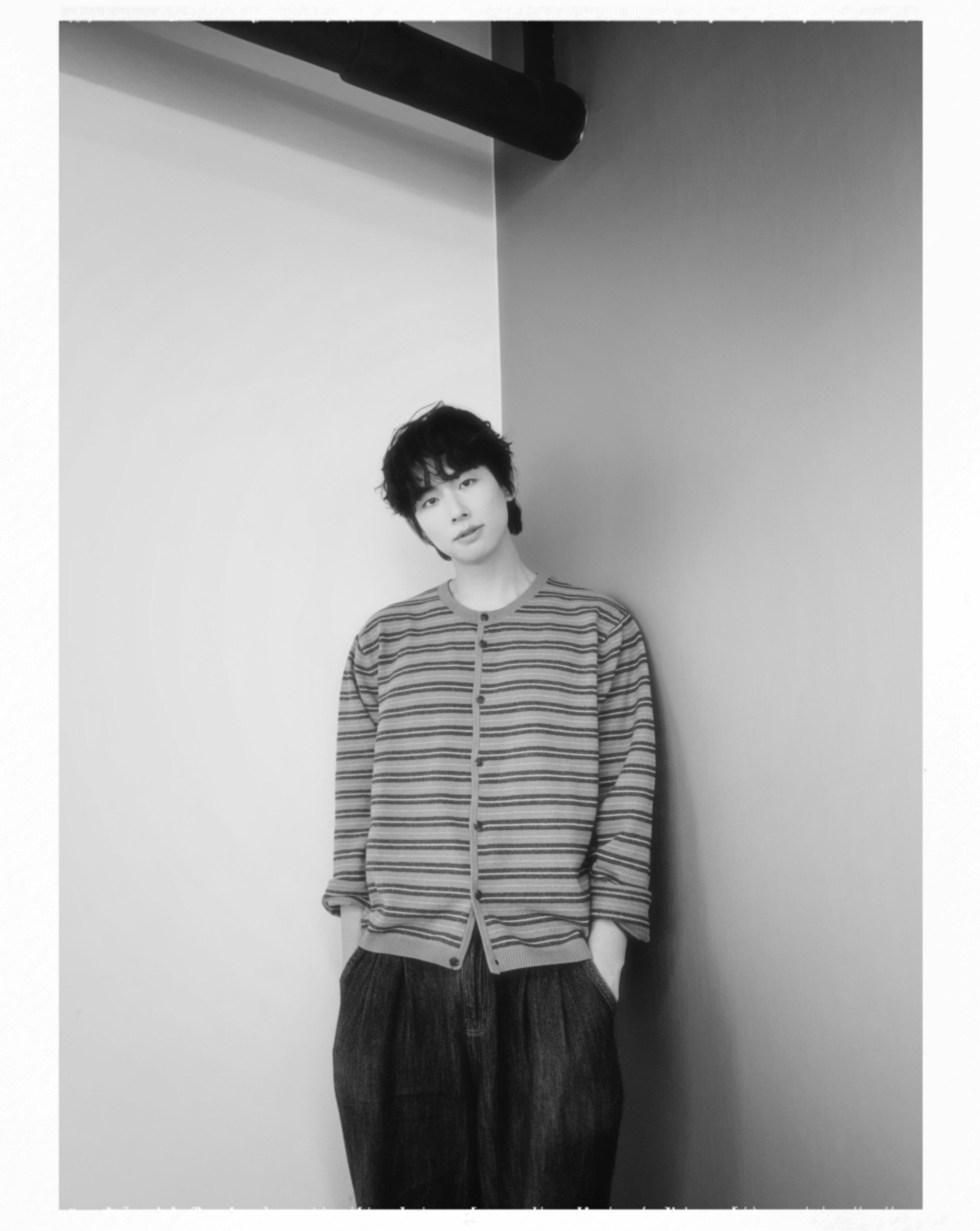 赵珉奎chominkyu  260824｜ins更新托向日葵的福 今天也很开心?